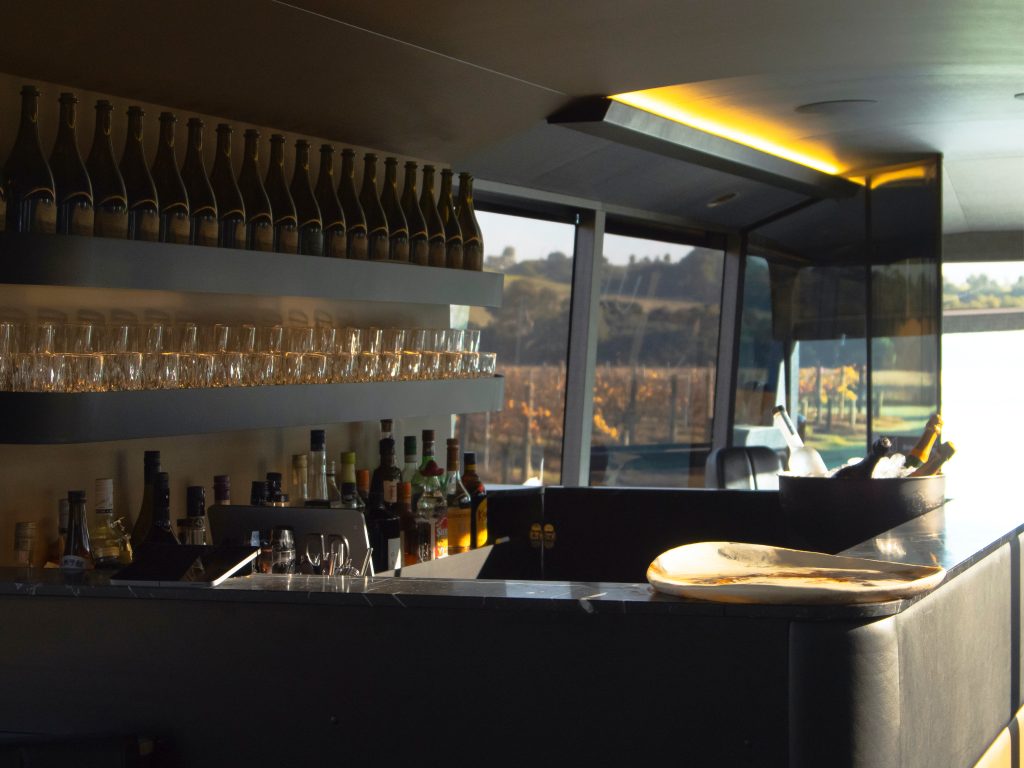 Luxcoach private cocktail bar